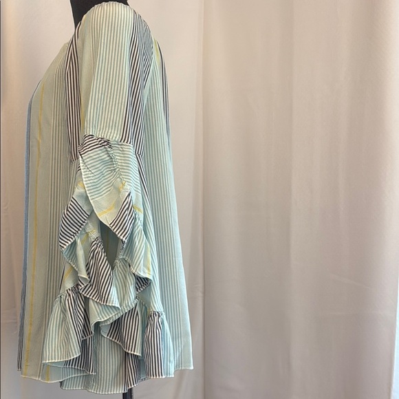 Boho Style Striped Off-Shoulder Ruffle Sleeve Top - Picture 2 of 10